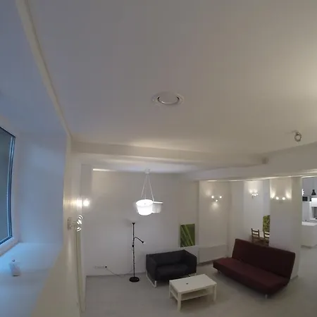 Cozy Ground Floor アパート
